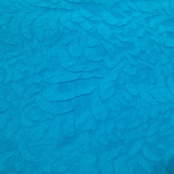 Green XL Top - Picture 3 of 3